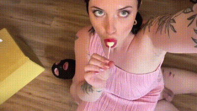 Spit Bucket And Slave Snacks