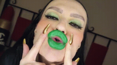 Green Minty Lipstick Glossy Pouty Bimbo Kisses 1080 HD