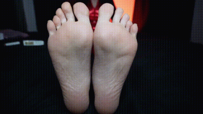 Foot Fetish Toe Wiggling