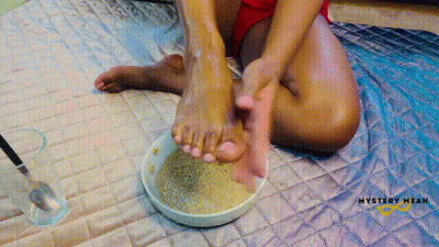Cereal & Milk Ebony Feet Play
