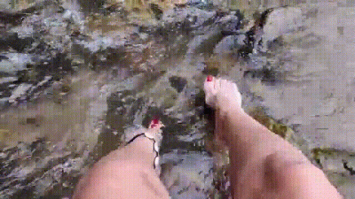 Divinos Arcos En El Rio