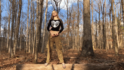 5 Hot Pisses Outdoors 4K60Fps