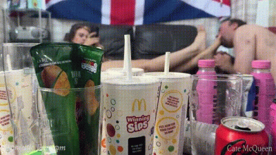Cleaning Chav Mistress' Dirty Feet