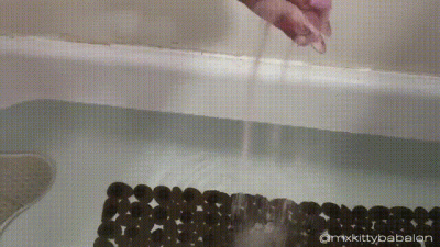 Mx Kitty's Bath And Book Ignore Tease