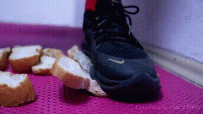 Bread Trample And Fitness Sneakers & Barefoot