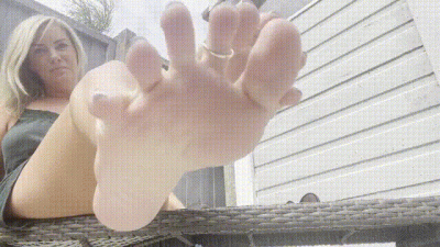 Toe Wiggling & Toe Rings