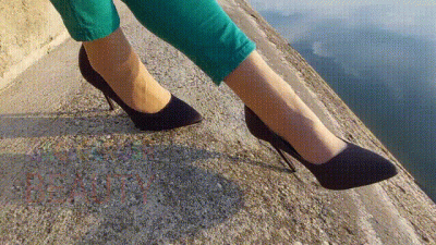 Beauty Dangling