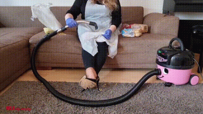 Mila And Hetty Vacuuming Food Using 3 Different Attachments
