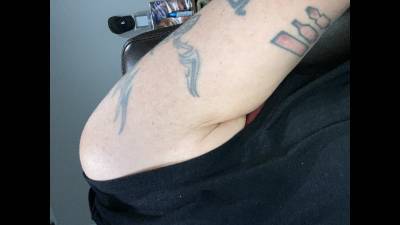 Unshaved Armpits