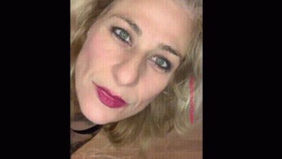 A Very Sexy Cake Sit Dance