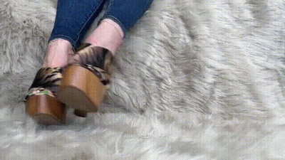 Foot Pervert Loser!- You Love To Be Made To Do Pervy Stuff For My Feet!