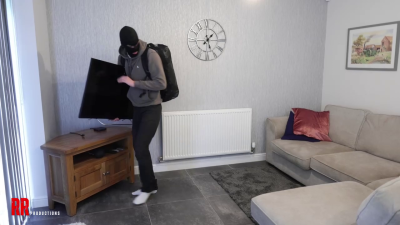 Pegging The Burglar