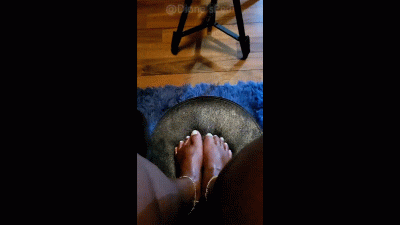 White Chocolate Toe Wiggles