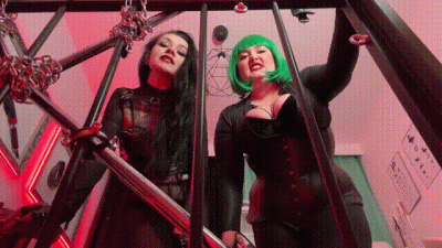 Smoking Mistresses Cage POV