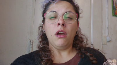 Sneezing Loud 8 Times