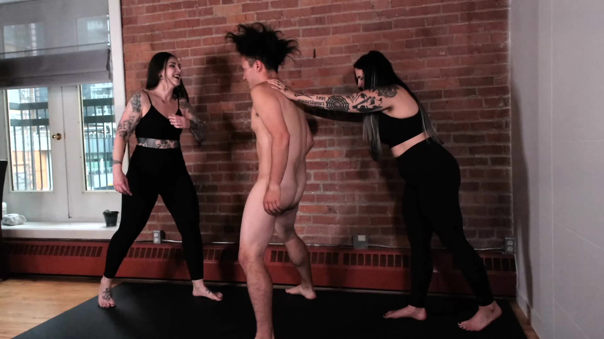 боллбастинг видео Ballbusting - Porn Video Clips For Sale at iWantClips - Page 215