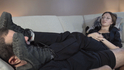 Lizzy's Sweaty Feet Challenge Complete Version (Full HD 1080P Version)