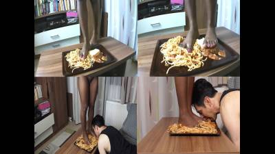Ebonyprincessgoddess - Italian Slave Get His Food: Spaghetti And ...