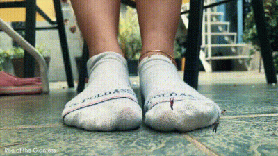 Gross, There Are Bugs Everywhere! Giantess Gabriella 4K