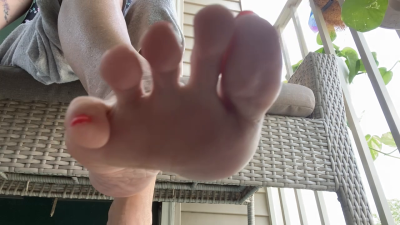 POV: I'm Stepping On You