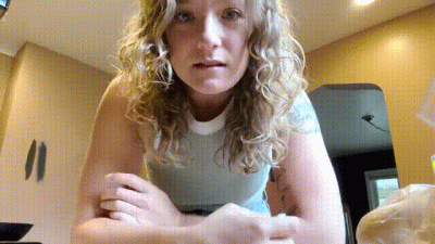 Giantess From The Farmers Market