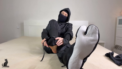 Ninja Changing Tabi Socks- Balaclava & Sock Fetish JOI