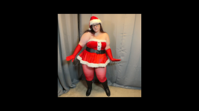 Naughty BBW Mrs Claus Strip Tease: Bella Blast