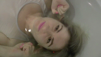 Underwater Poking Ears