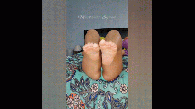 Bow Down And Worship These Cute Toes