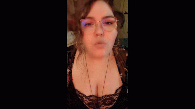Sasha Fyre BBW Smoke & Boob Bounce