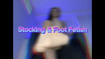 Mistress Muse Shows Off Her Feet In Nude Stockings