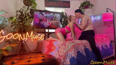 Khloe Kapri Goons & Squirts For Cum!