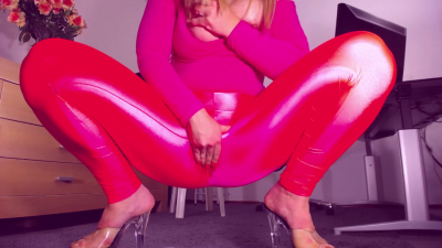Episode 463. Multiple Squirt Like Fountain In Spandex Yoga Leggings, Dripping Wet