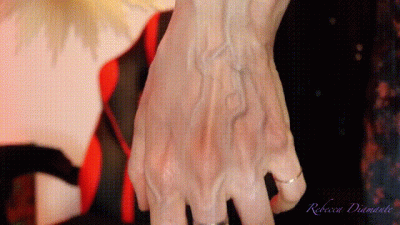 The Large And Numerous Veins In My Hands, Even Moving Like A Snake!