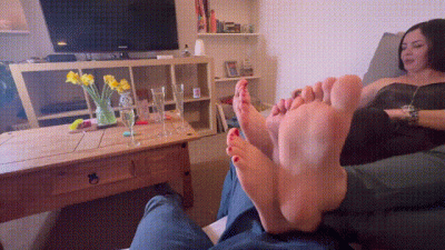 Footjob Double Red Heaven Lana Noccioli And Leyla Hardy Attacking Again!