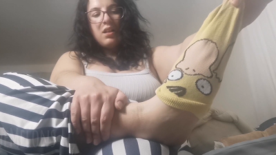 Sweaty Feet Sniffing And Toe Cracking