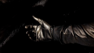 Gloves For Aching Balls (4k)