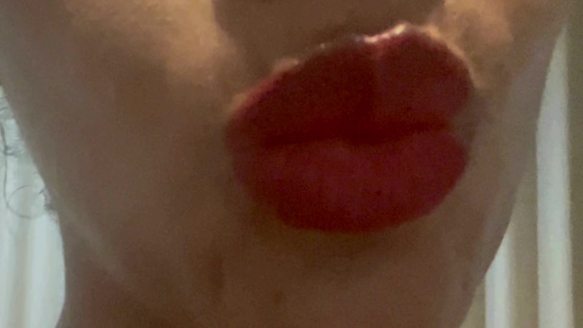 Pucker Up Kissy Kiss