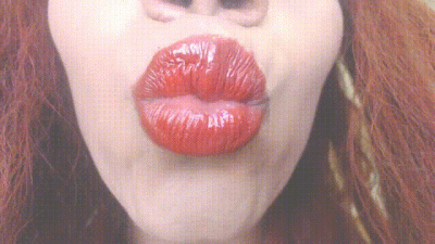 Red Lip Smooch