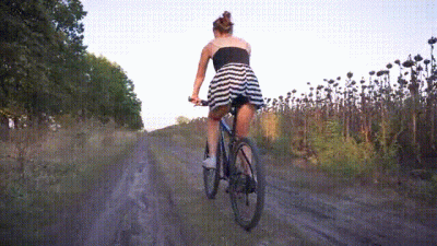 Flashing Ass While Riding A Bicycle Upskirt