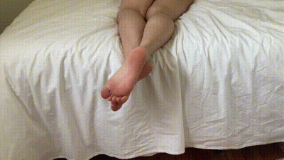 Nude Feet And Toes Pt 1