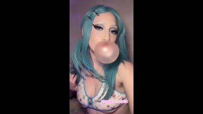 Bubblegum Blowing Bikini Top To Topless Booby Bouncing Compilation