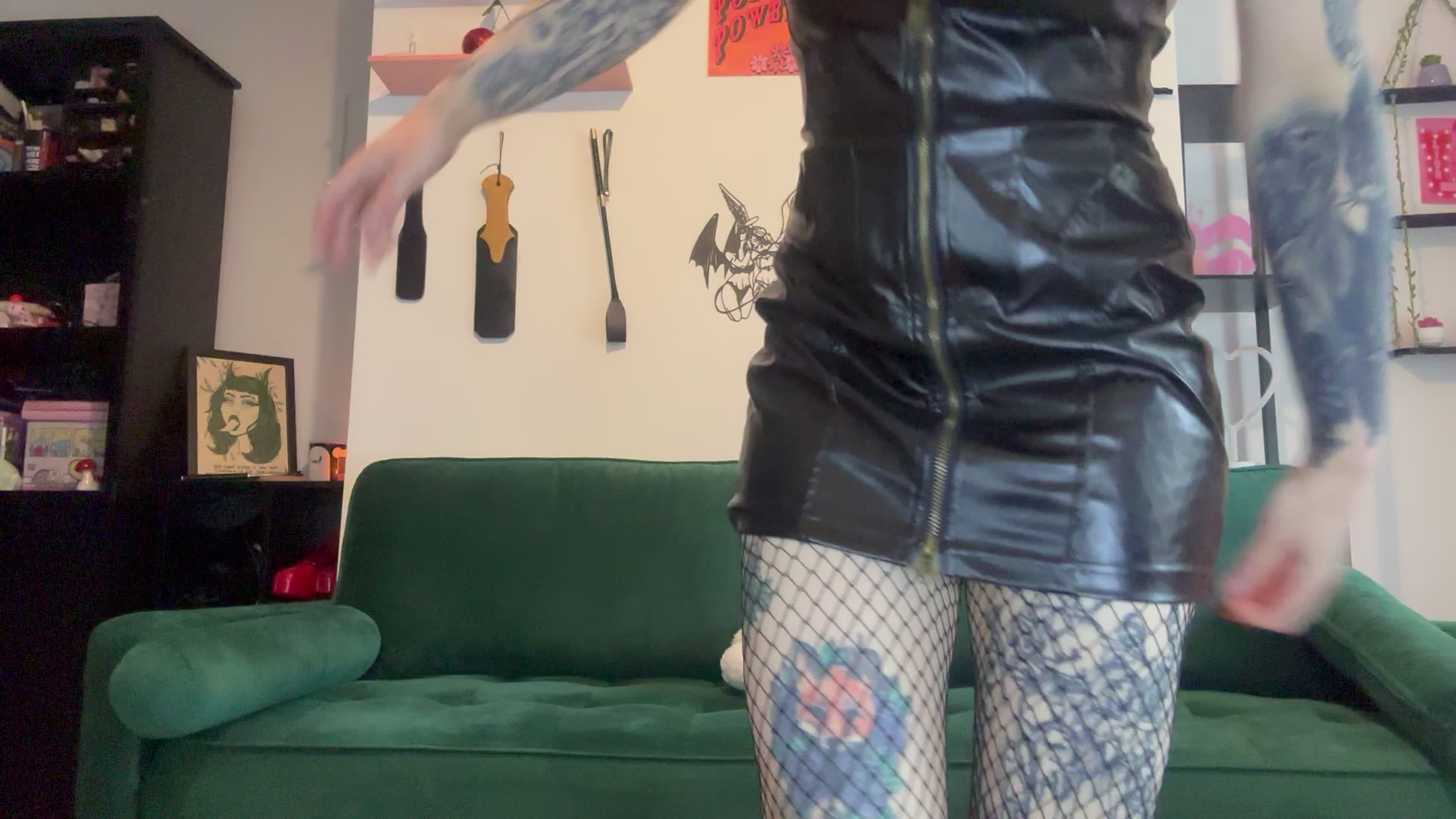 Ass August Mailtimer Surrender: Miss Ruby's Oiled Fat Ass Demands Worship Or Public Shaming - Beta Losers Only!"