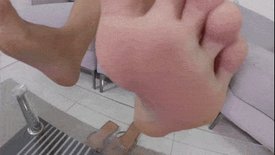 Foot Giantess Humillation