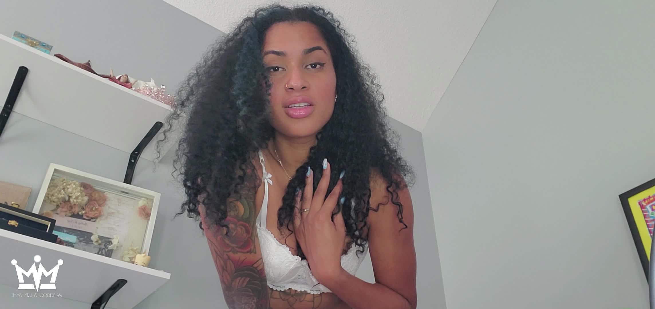 Tiny Slave Smush By Ass POV