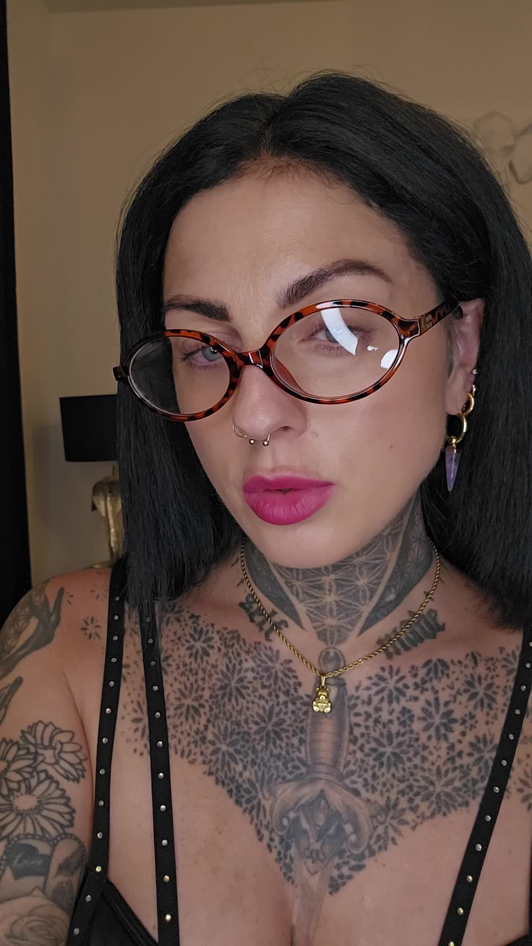 So, You Love Hot Alternative Girls Vaping?