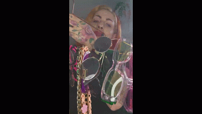 Spectaphile/Sunglasses Fetish