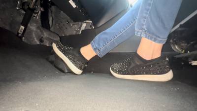 Pedal Pumping In My Spiked Shoes Kia 7627