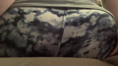 Carina Racy Giantess Titty And Butt Crush With Tiny Man Figure