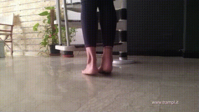 A892 Lady Violet In Ti Calpesto Come Voglio